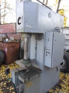 Пресс гидравлический П6126А