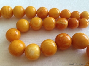 Куплю старые янтарные бусы СССР. Куски и изделия из янтаря. Дорого