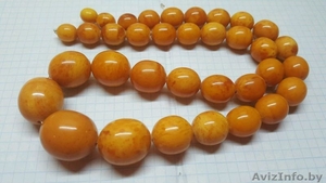 Куплю Дорого старые янтарные бусы,  куски янтаря