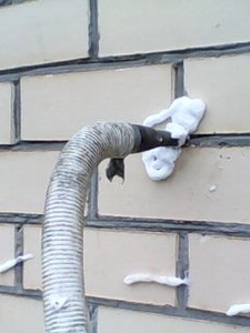 Утепление пеной пустот дома бипор,  пеноизол