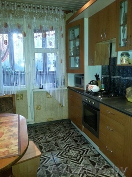 срочно 4-ох комнатную квартиру - Изображение #1, Объявление #1126227